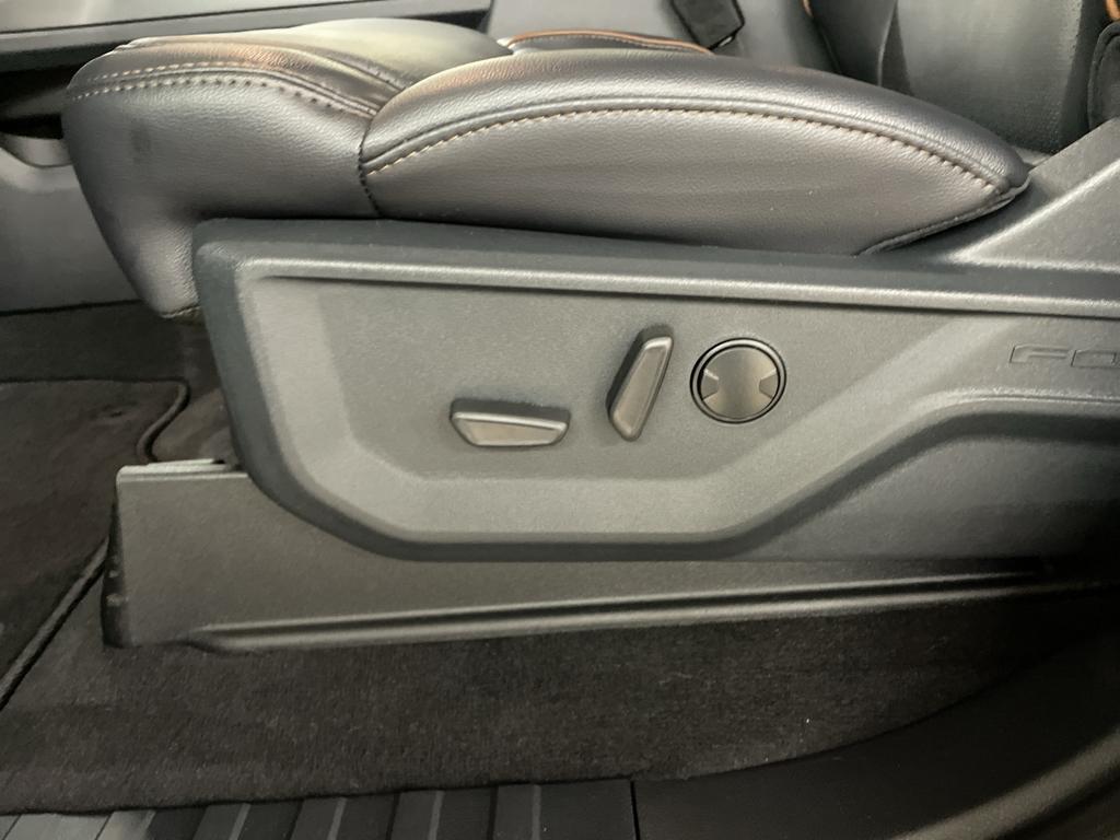 new 2025 Ford F-350 car