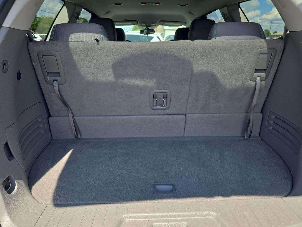 used 2015 Chevrolet Traverse car, priced at $10,995