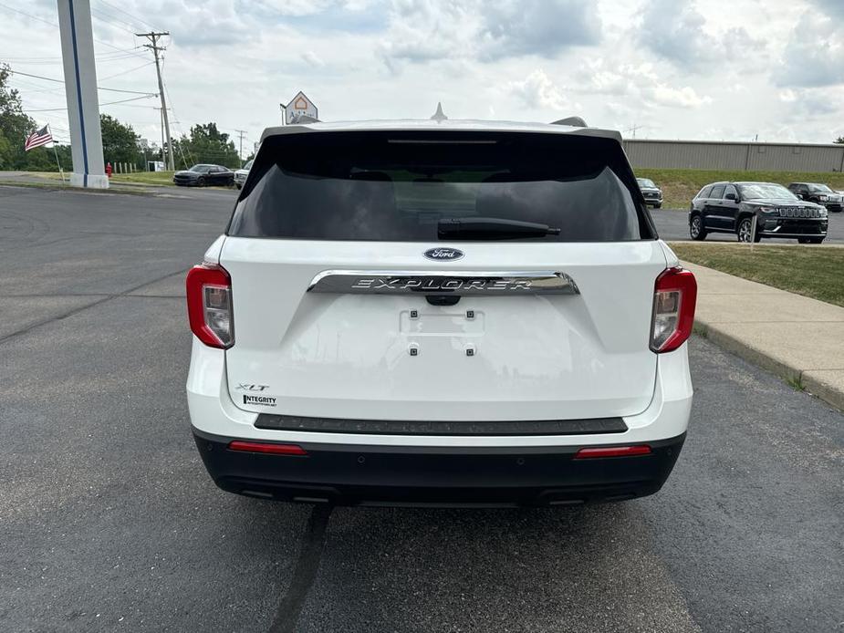 new 2024 Ford Explorer car, priced at $37,995