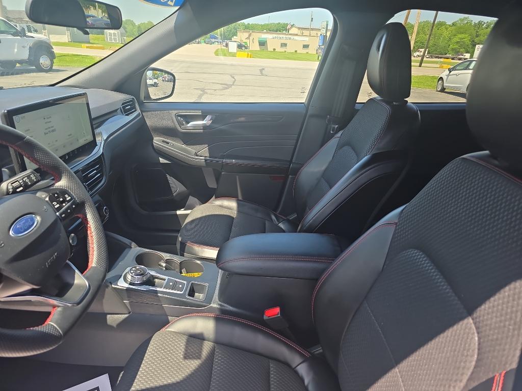 used 2023 Ford Escape car, priced at $24,995