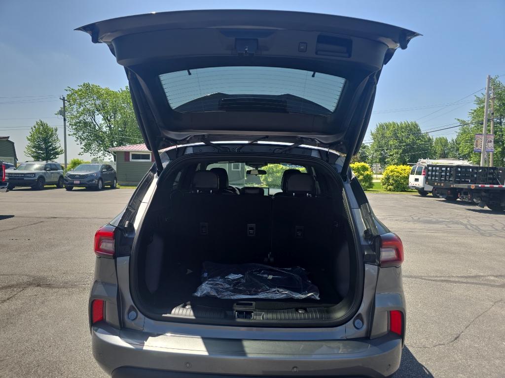 used 2023 Ford Escape car, priced at $24,995