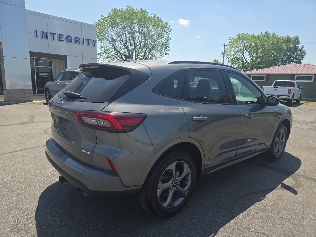 used 2023 Ford Escape car, priced at $24,995