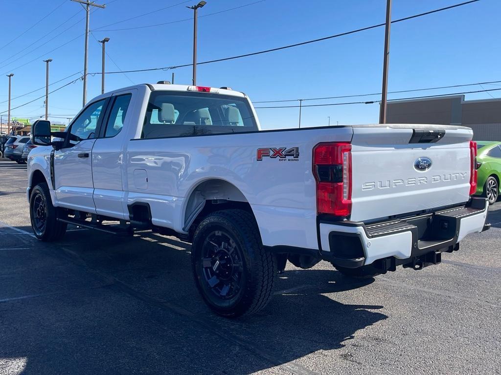 new 2025 Ford F-350 car, priced at $58,995