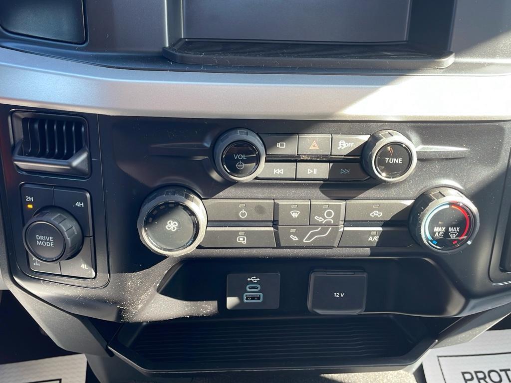new 2025 Ford F-350 car, priced at $58,995