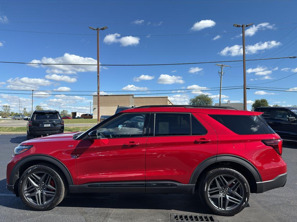new 2025 Ford Explorer car, priced at $50,995