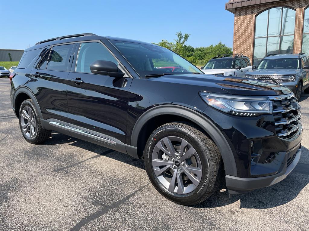 new 2025 Ford Explorer car, priced at $44,690
