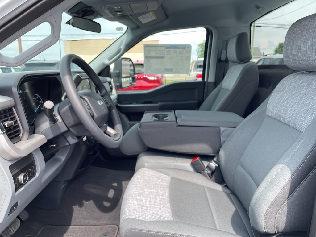 new 2025 Ford F-350 car, priced at $54,495