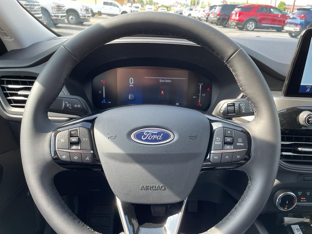 new 2025 Ford Escape car, priced at $30,018