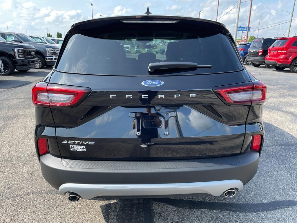 new 2025 Ford Escape car, priced at $30,018