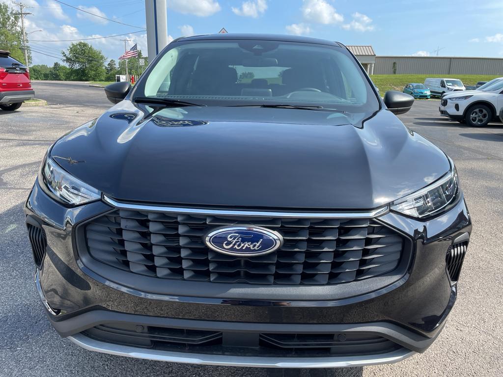 new 2025 Ford Escape car, priced at $30,018