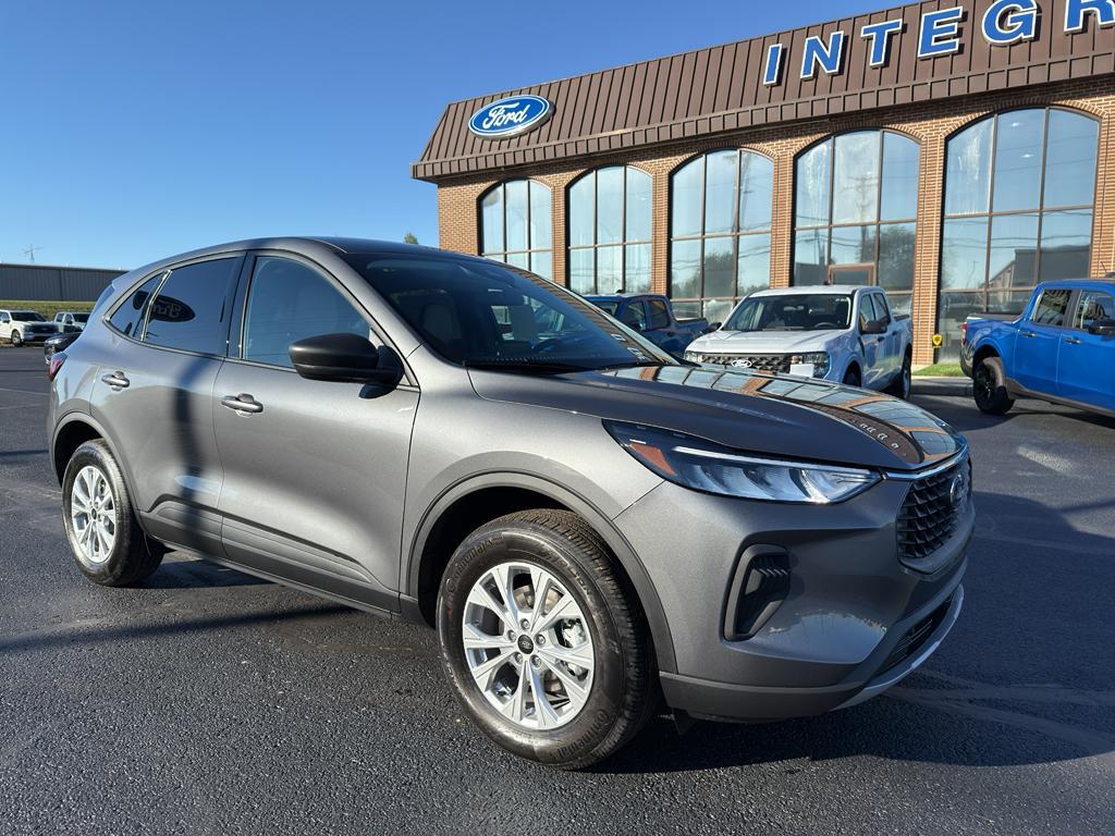 new 2025 Ford Escape car, priced at $31,995