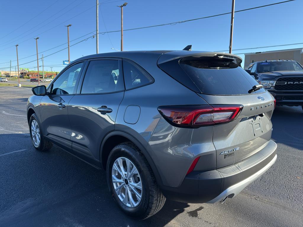 new 2025 Ford Escape car, priced at $31,995