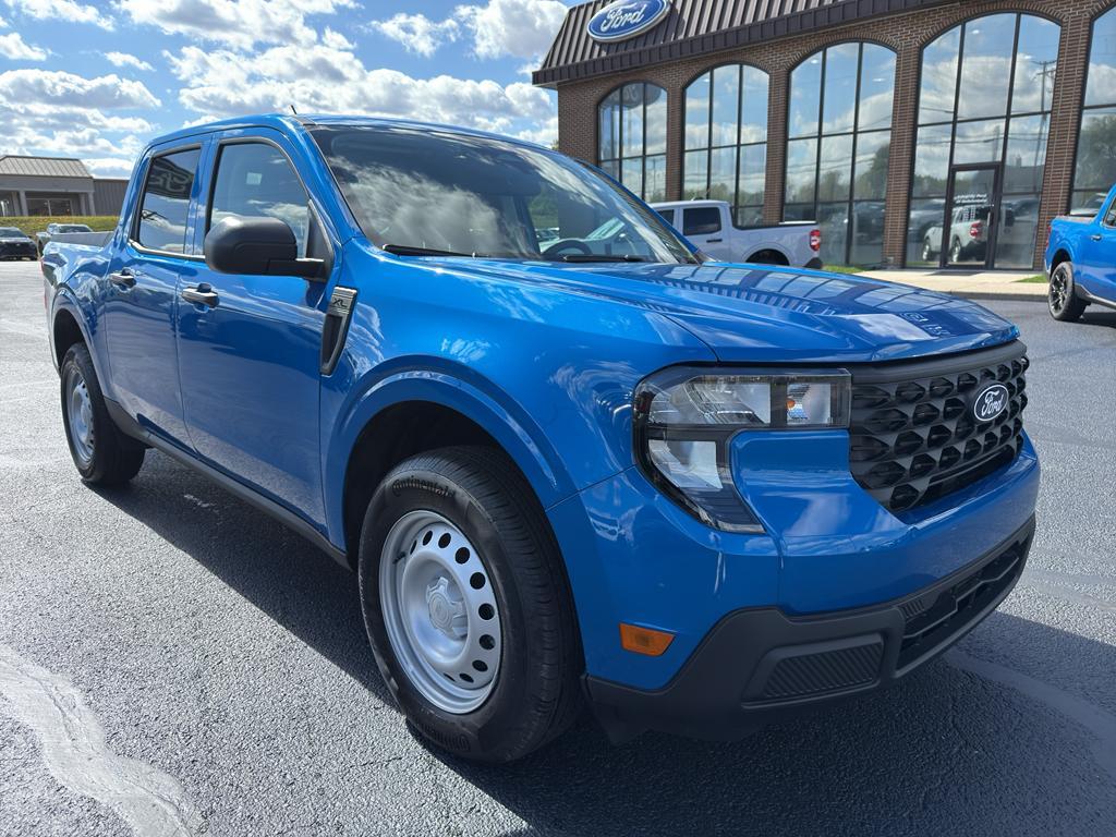 new 2025 Ford Maverick car, priced at $29,457