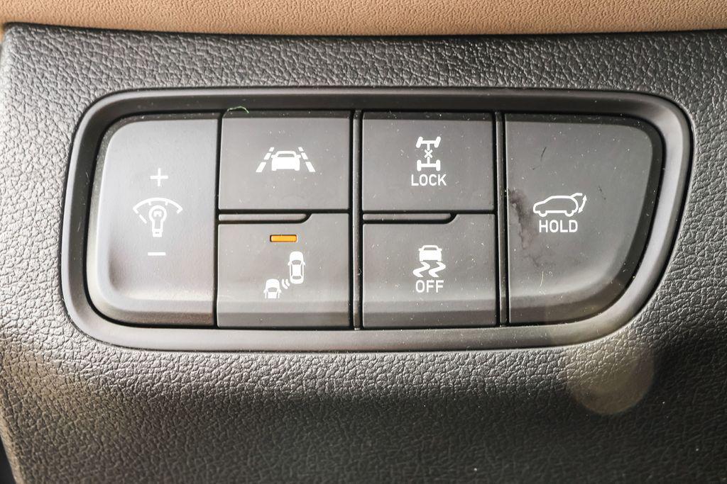 used 2020 Hyundai Santa Fe car, priced at $18,980
