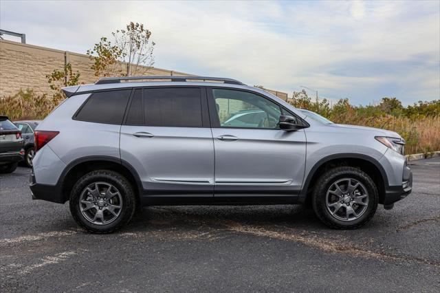 used 2024 Honda Passport car, priced at $37,267