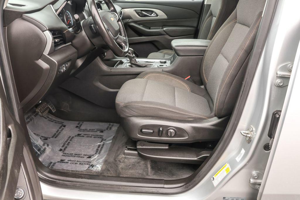 used 2021 Chevrolet Traverse car, priced at $21,295
