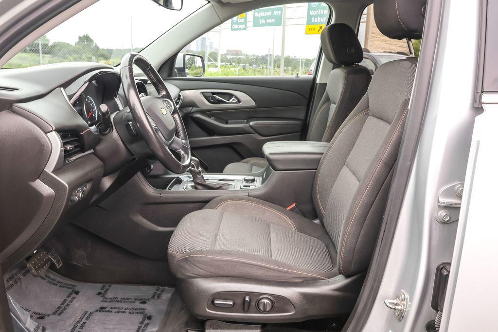 used 2021 Chevrolet Traverse car, priced at $21,295