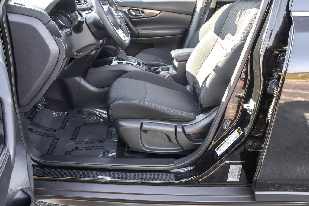 used 2019 Nissan Rogue car, priced at $17,639