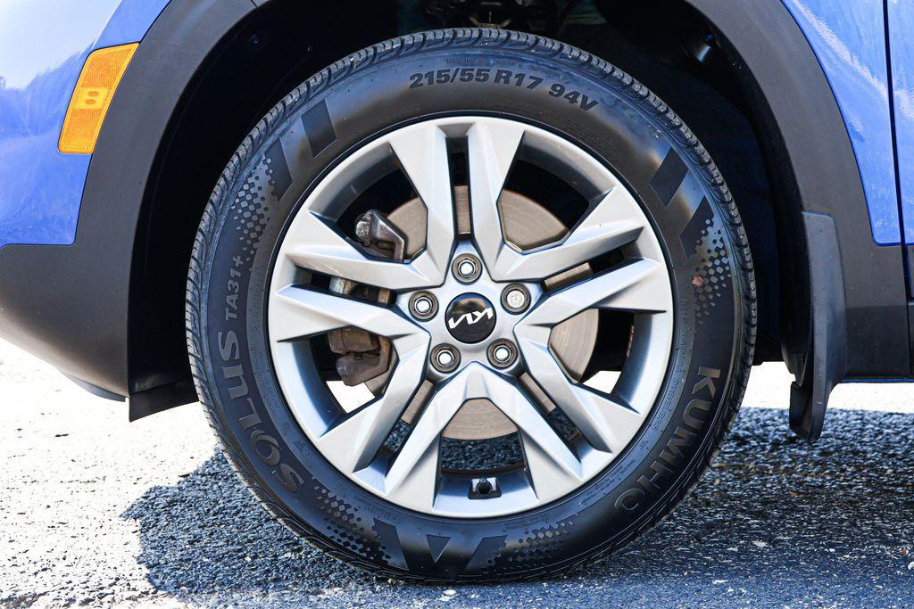 used 2023 Kia Seltos car, priced at $20,959