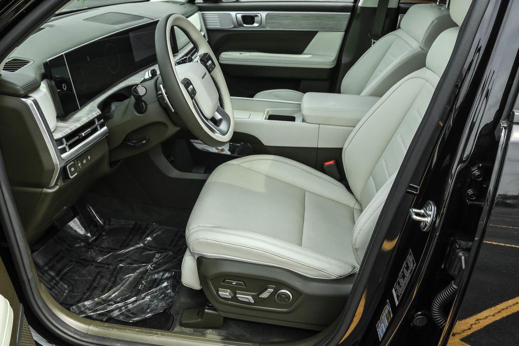 used 2024 Hyundai Santa Fe car, priced at $40,499