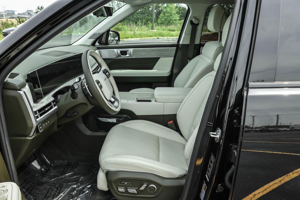used 2024 Hyundai Santa Fe car, priced at $40,499