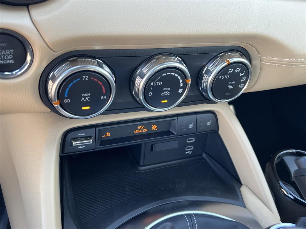new 2025 Mazda MX-5 Miata RF car, priced at $41,285