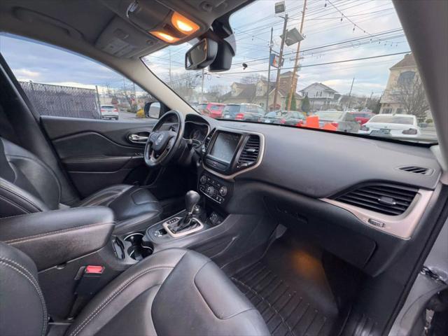 used 2016 Jeep Cherokee car, priced at $6,997