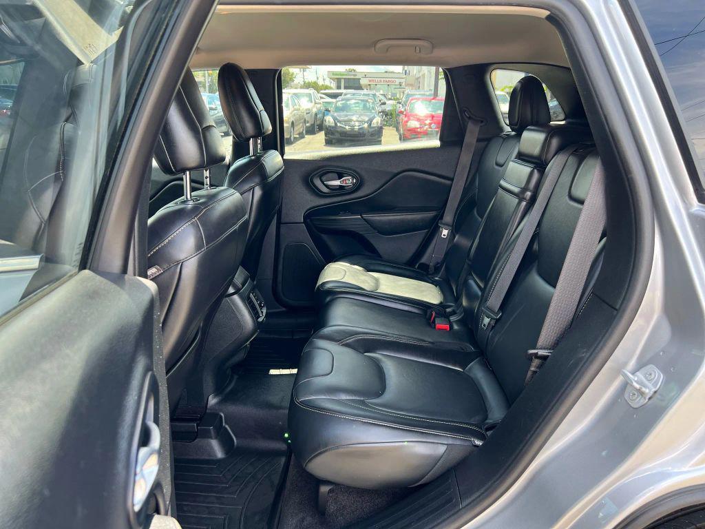 used 2016 Jeep Cherokee car, priced at $5,997
