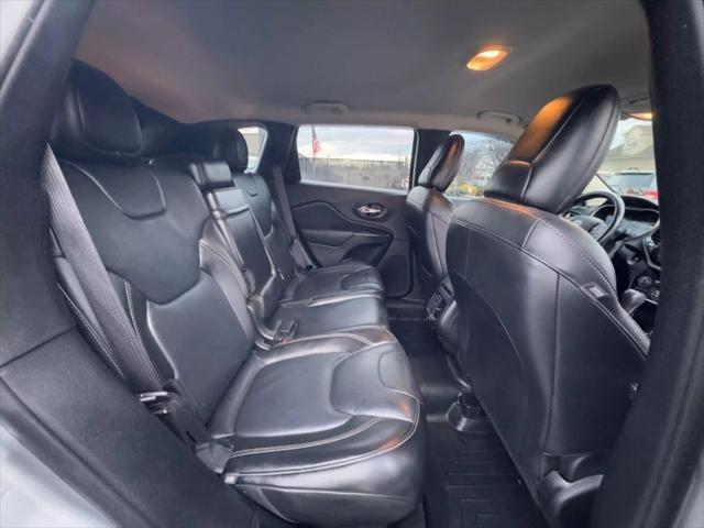 used 2016 Jeep Cherokee car, priced at $6,997
