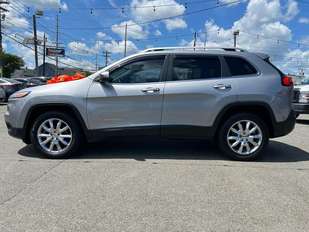 used 2016 Jeep Cherokee car, priced at $5,997