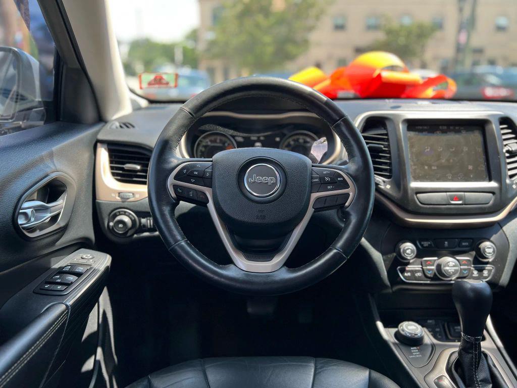 used 2016 Jeep Cherokee car, priced at $5,997