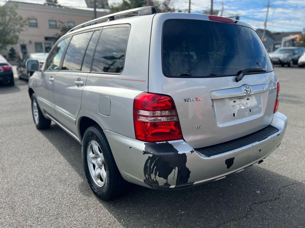 used 2001 Toyota Highlander car, priced at $1,997
