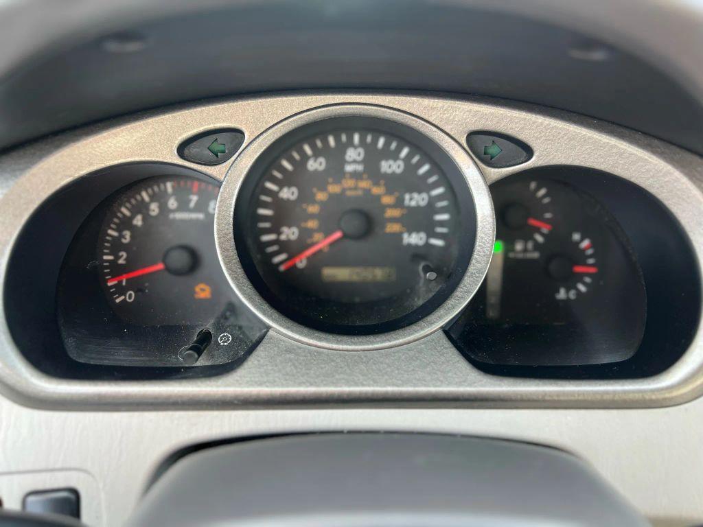 used 2001 Toyota Highlander car, priced at $1,997