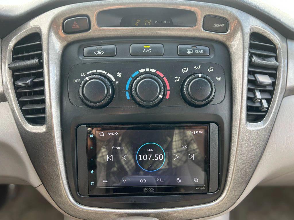 used 2001 Toyota Highlander car, priced at $1,997