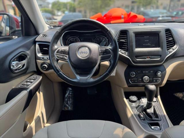used 2019 Jeep Cherokee car, priced at $10,997
