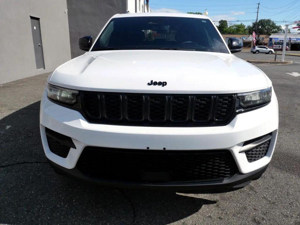 used 2023 Jeep Grand Cherokee car, priced at $23,990