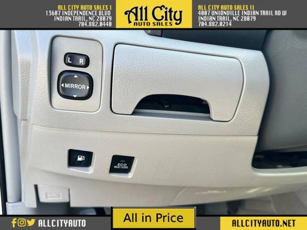 used 2009 Toyota Camry Hybrid car, priced at $7,988