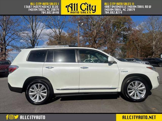 used 2013 Toyota Highlander Hybrid car, priced at $14,998