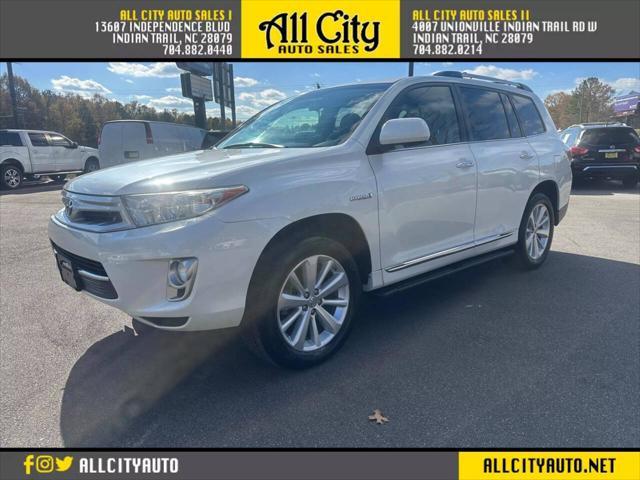 used 2013 Toyota Highlander Hybrid car, priced at $14,998