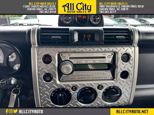 used 2007 Toyota FJ Cruiser car, priced at $16,998