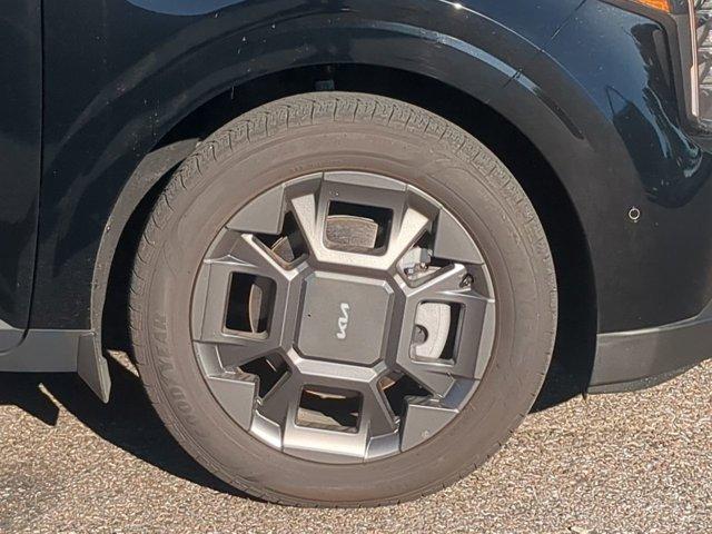 new 2025 Kia Carnival Hybrid car, priced at $47,870