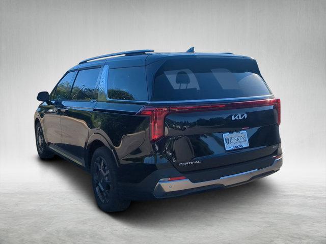 new 2025 Kia Carnival Hybrid car, priced at $47,870