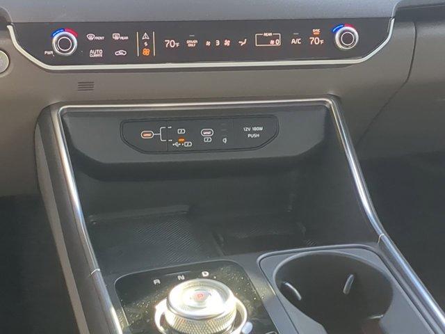 new 2025 Kia Carnival Hybrid car, priced at $47,870