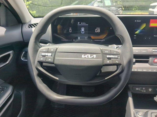 new 2025 Kia K4 car, priced at $22,206