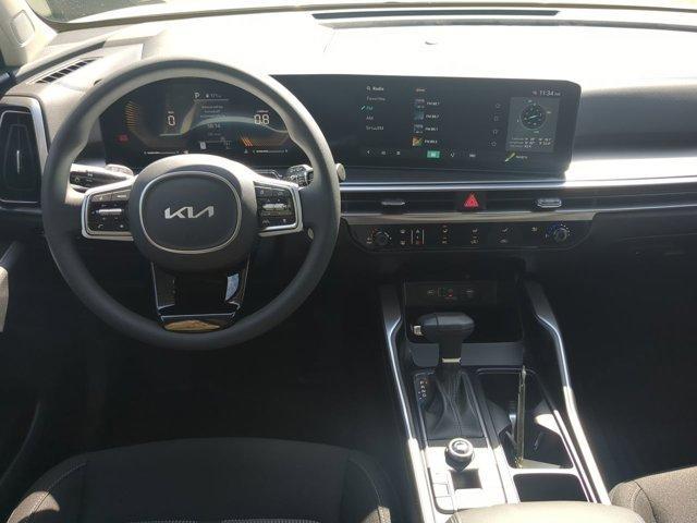 new 2025 Kia Sorento car, priced at $31,717