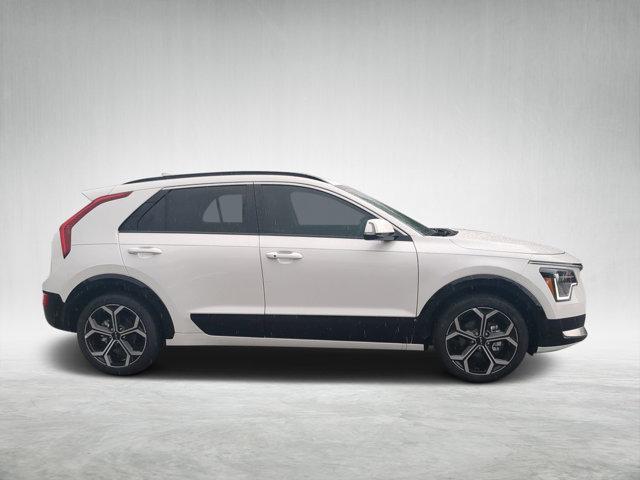 new 2025 Kia Niro car, priced at $32,333