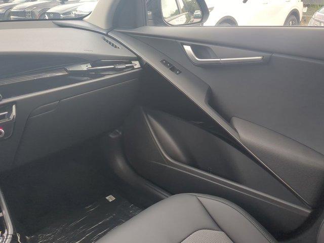 new 2025 Kia Niro car, priced at $30,167