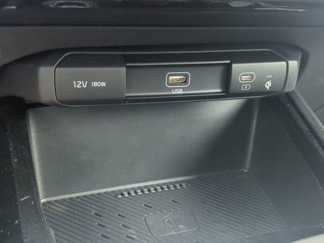 new 2025 Kia Niro car, priced at $30,167