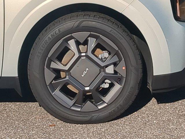 new 2026 Kia Carnival Hybrid car, priced at $43,572