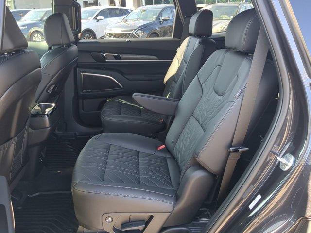 new 2025 Kia Telluride car, priced at $49,628